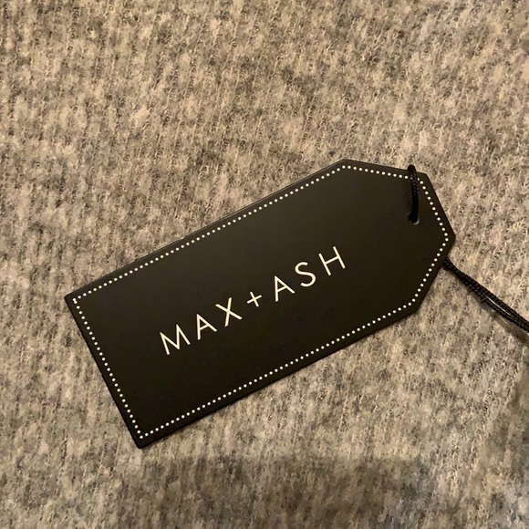 Max + Ash Sweater Dress with a Flounce Hem in Mocha Black, Size Medium, NWT - Picture 11 of 15